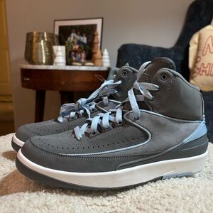 Nike Air Jordan 2 Retro Sneakers Women's US Size 9 NWT FB8871 041 (men’s 7.5)